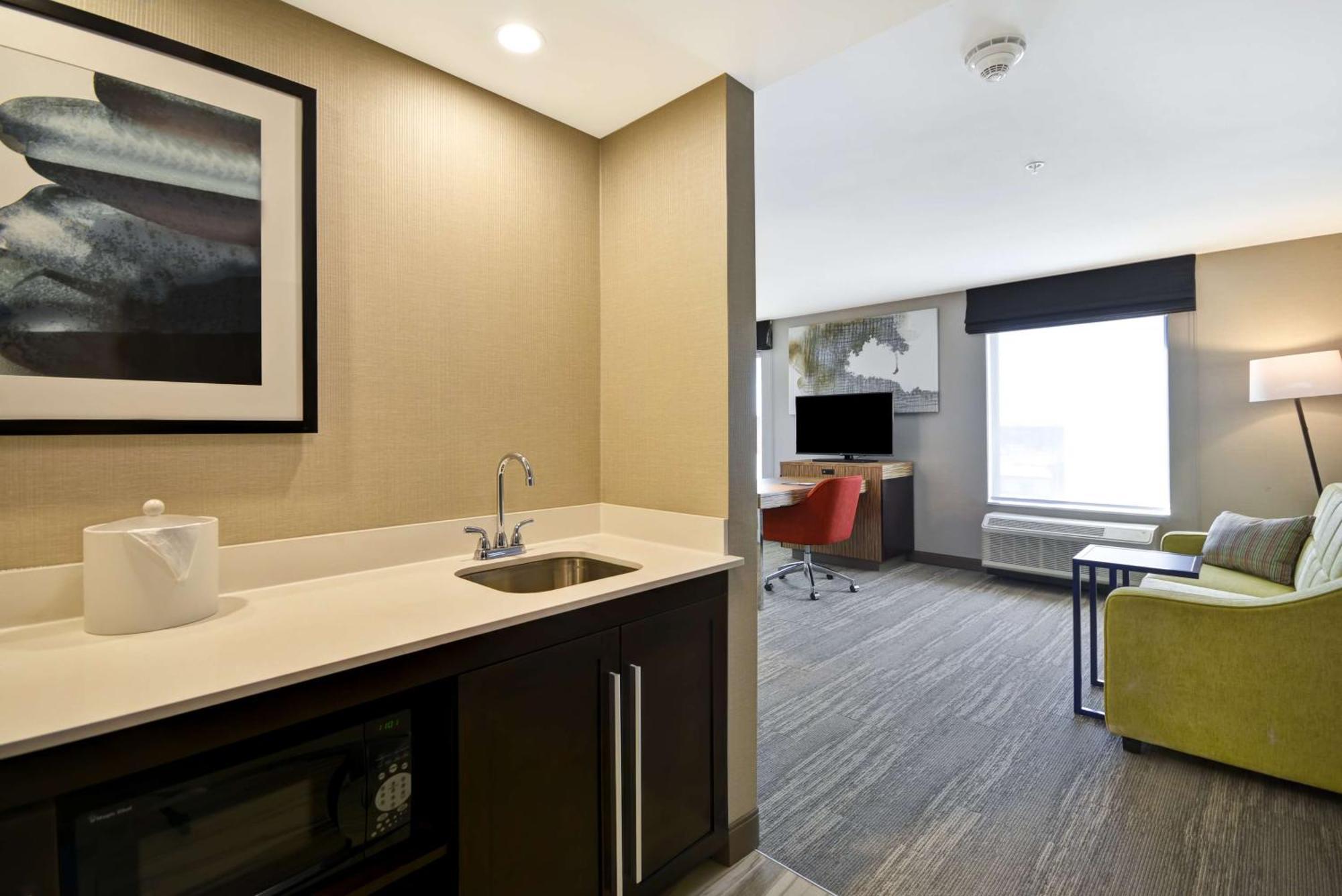 Hampton Inn & Suites Detroit/וורן מראה חיצוני תמונה