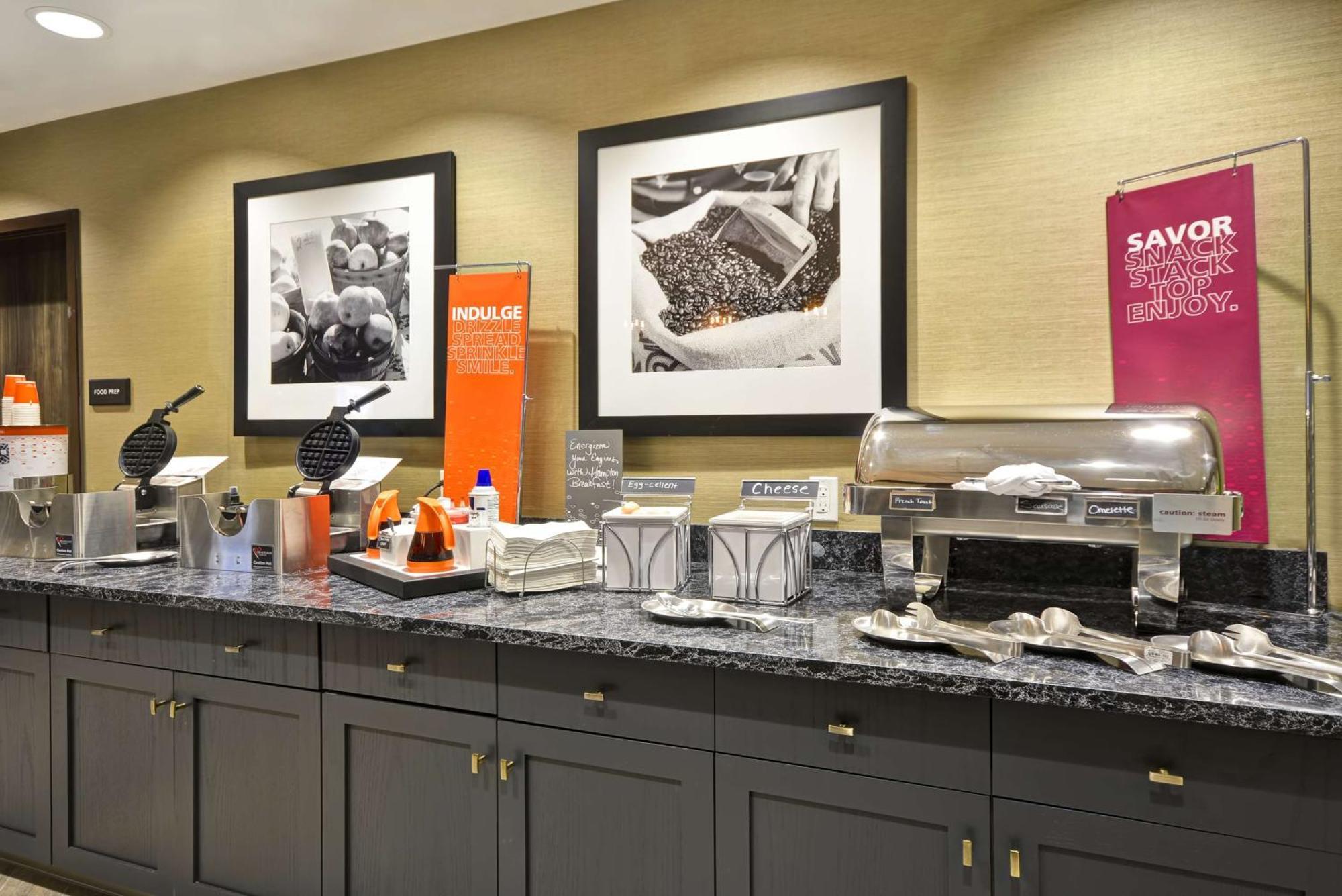 Hampton Inn & Suites Detroit/וורן מראה חיצוני תמונה