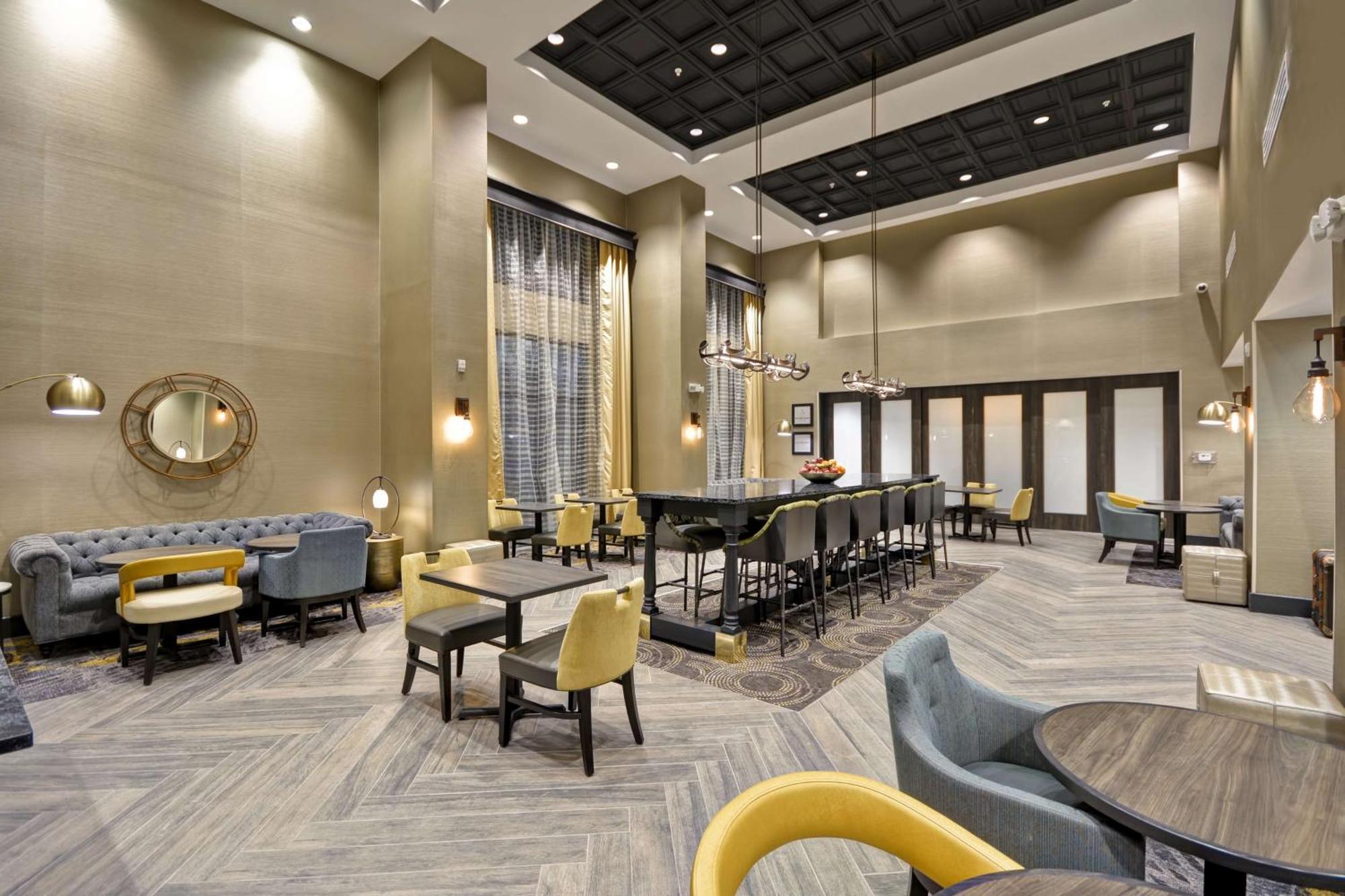 Hampton Inn & Suites Detroit/וורן מראה חיצוני תמונה